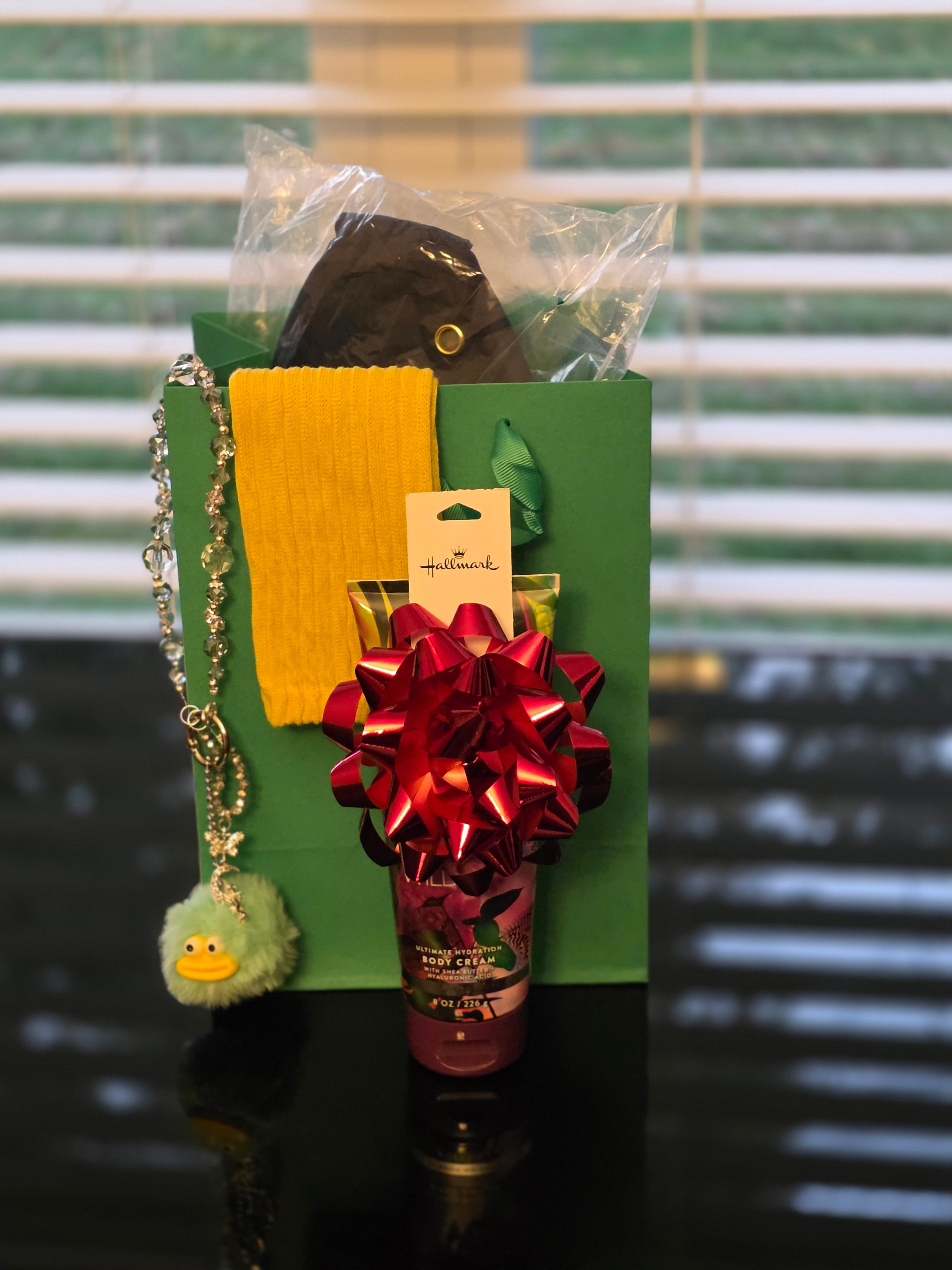 Women's Blue & Yellow Gift Set